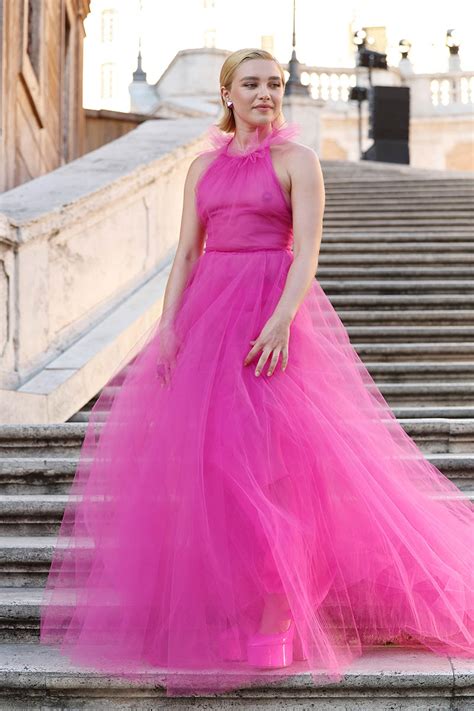 florence pugh pink dress unedited.